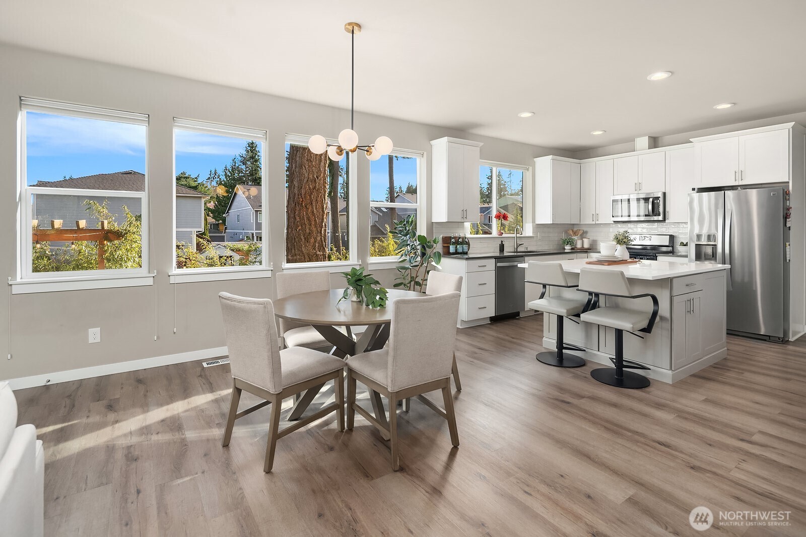 4802 236th Street Southwest Mountlake Terrace, WA 98043 - Photo 11 of 40