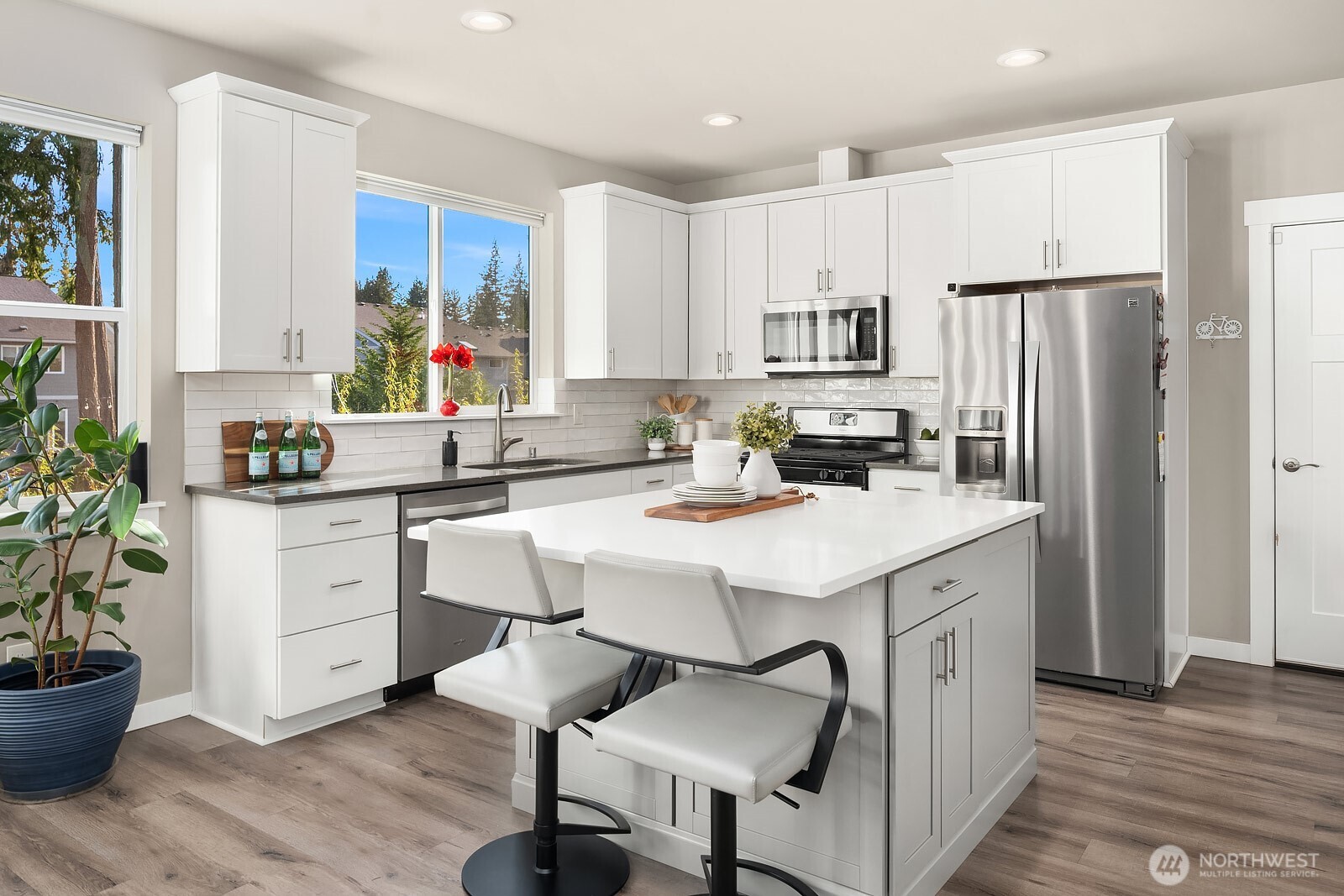 4802 236th Street Southwest Mountlake Terrace, WA 98043 - Photo 12 of 40