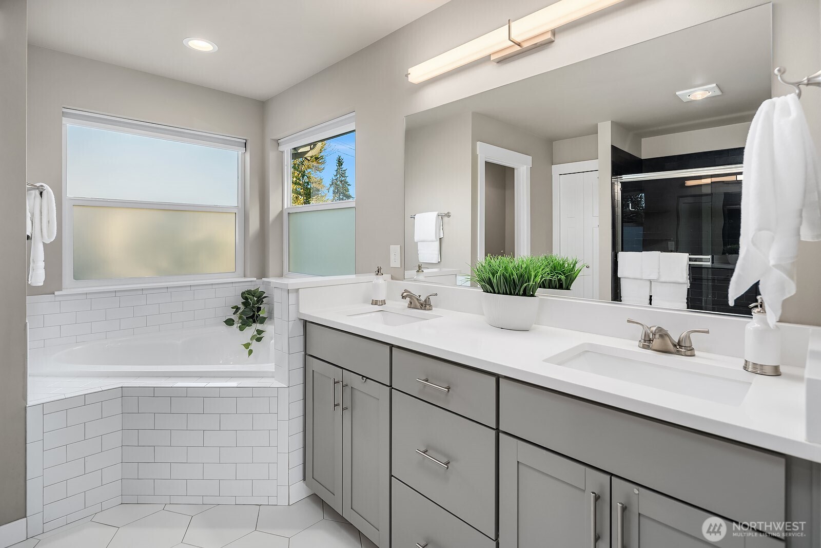 4802 236th Street Southwest Mountlake Terrace, WA 98043 - Photo 23 of 40