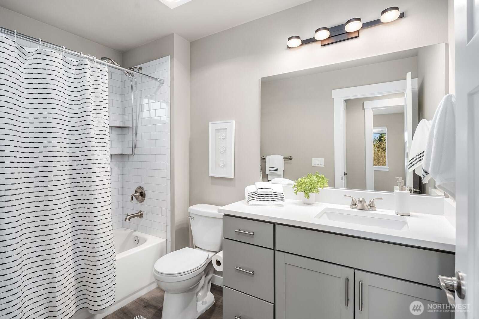 4802 236th Street Southwest Mountlake Terrace, WA 98043 - Photo 27 of 40