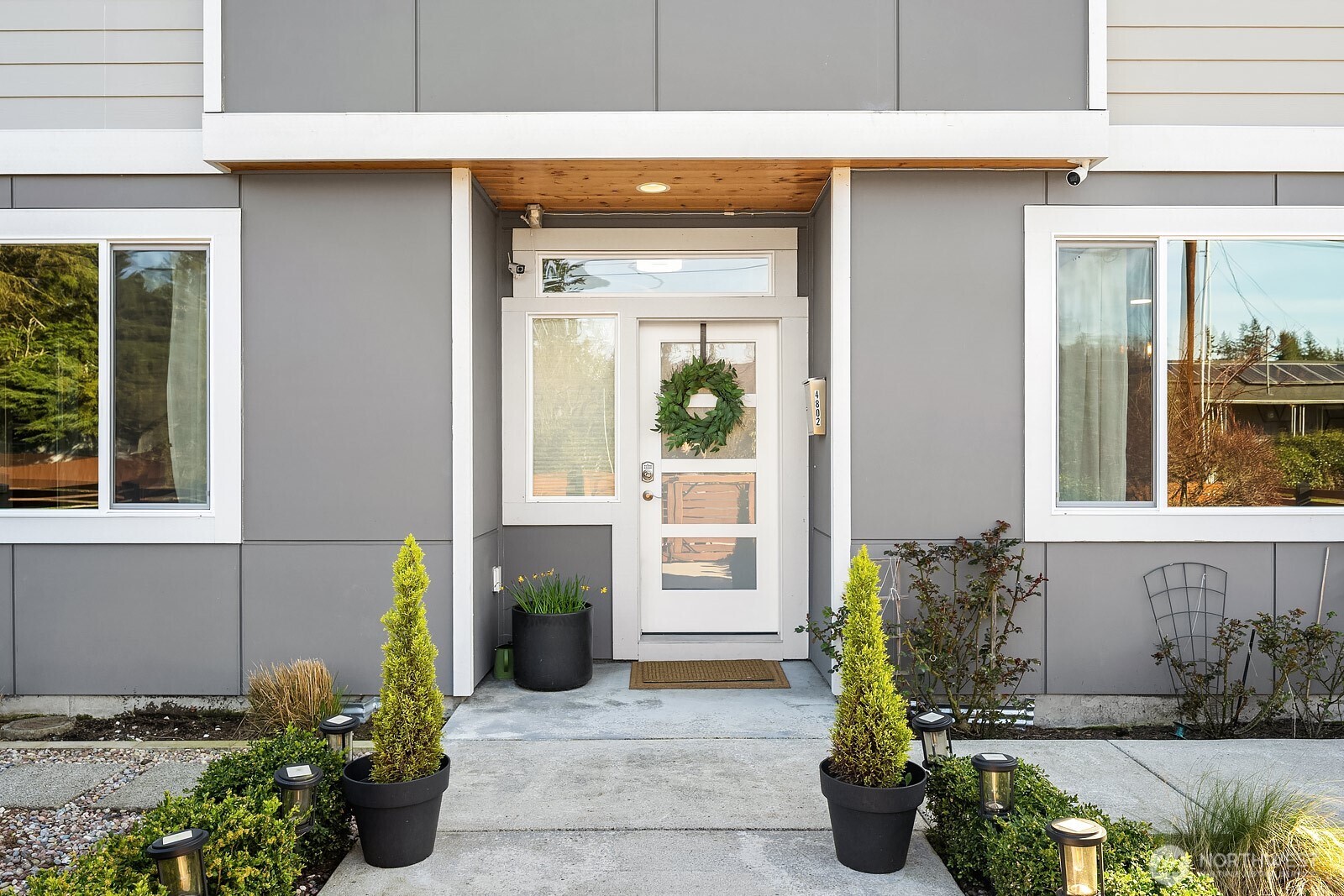 4802 236th Street Southwest Mountlake Terrace, WA 98043 - Photo 4 of 40