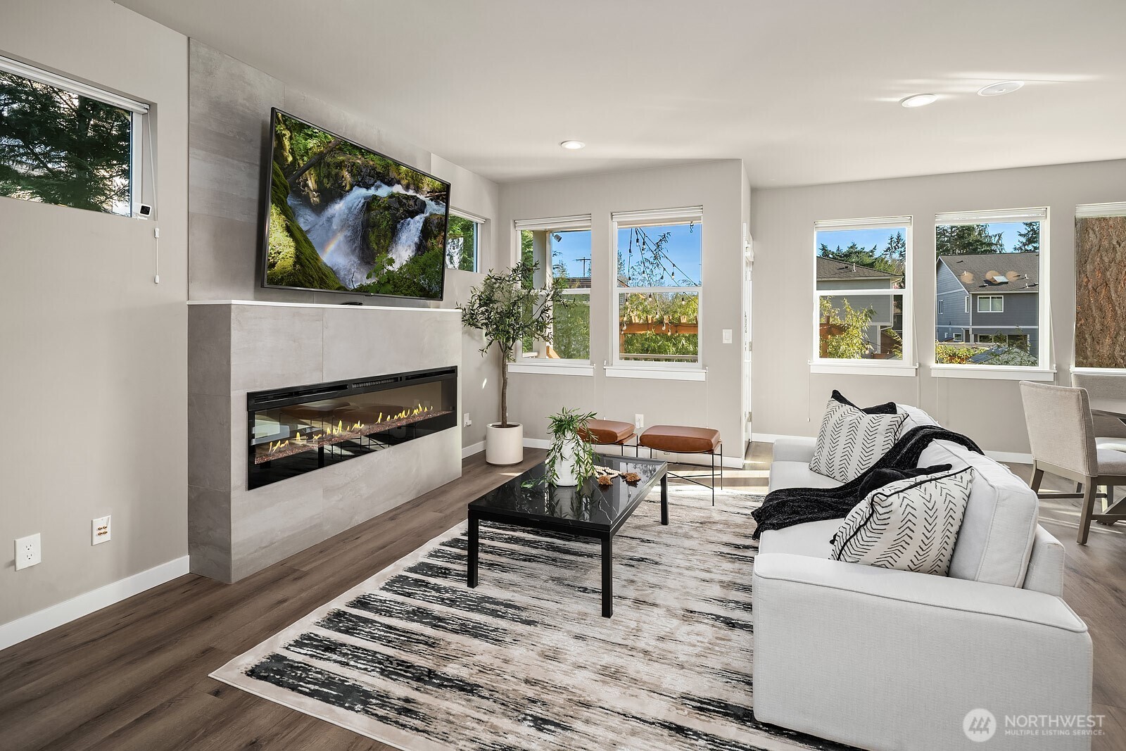 4802 236th Street Southwest Mountlake Terrace, WA 98043 - Photo 7 of 40