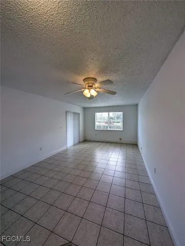 $1,070 | 3407 Winkler Avenue, Unit 319, Fort Myers, FL 33916