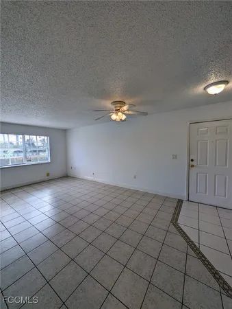 $1,070 | 3407 Winkler Avenue, Unit 319, Fort Myers, FL 33916