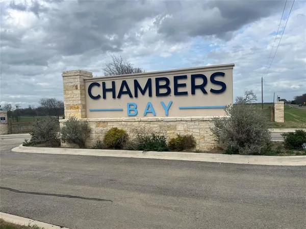 a street sign on a brick building