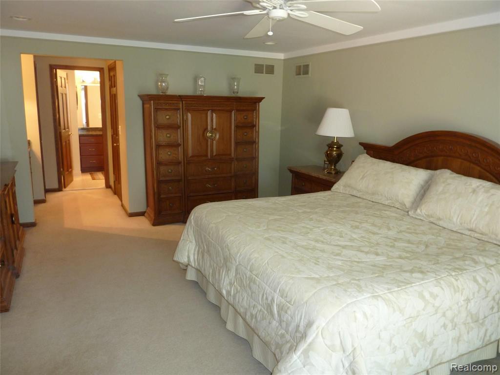 3421 Summit Ridge Drive Rochester Hills, MI 48306 - Photo 38 of 58