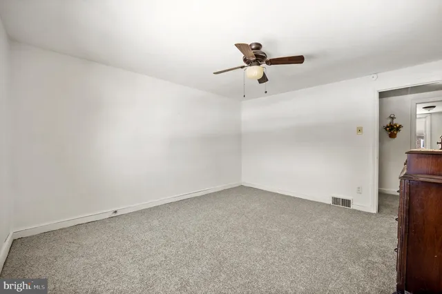 $220,000 | 907 Poplar Avenue, Glenolden, PA 19036