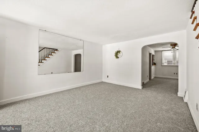 $220,000 | 907 Poplar Avenue, Glenolden, PA 19036