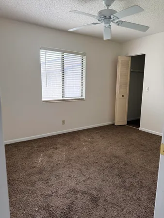 $1,950 | 520 Shady Pine Way, Unit C2, Greenacres, FL 33415