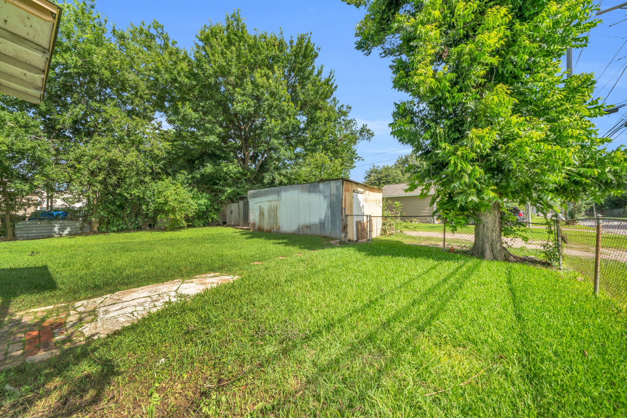 7304 Kinney Street Houston, TX 77087 - Photo 7 of 33