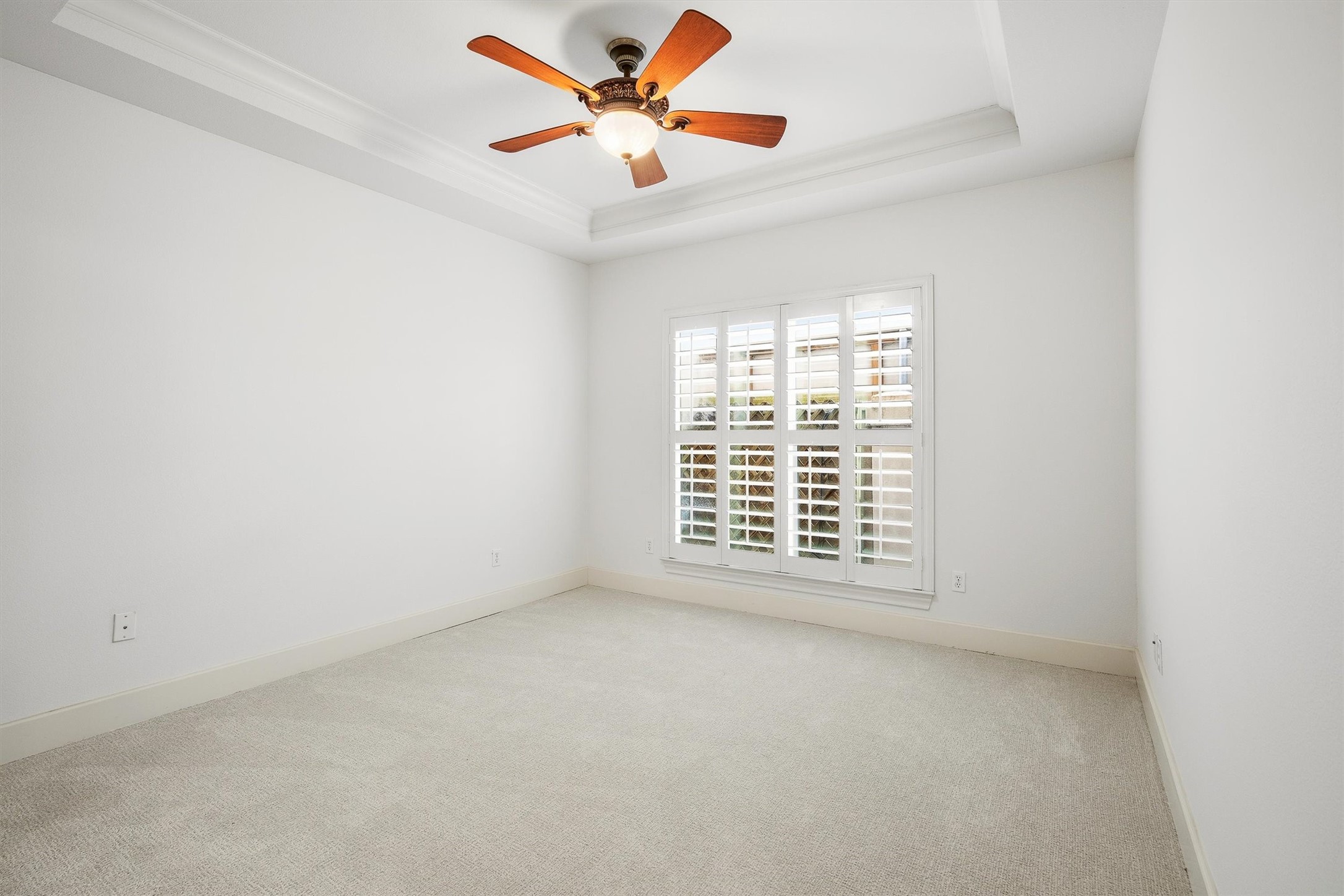 5507 Val Verde Street Houston, TX 77056 - Photo 11 of 42 First Floor: Bedroom 2