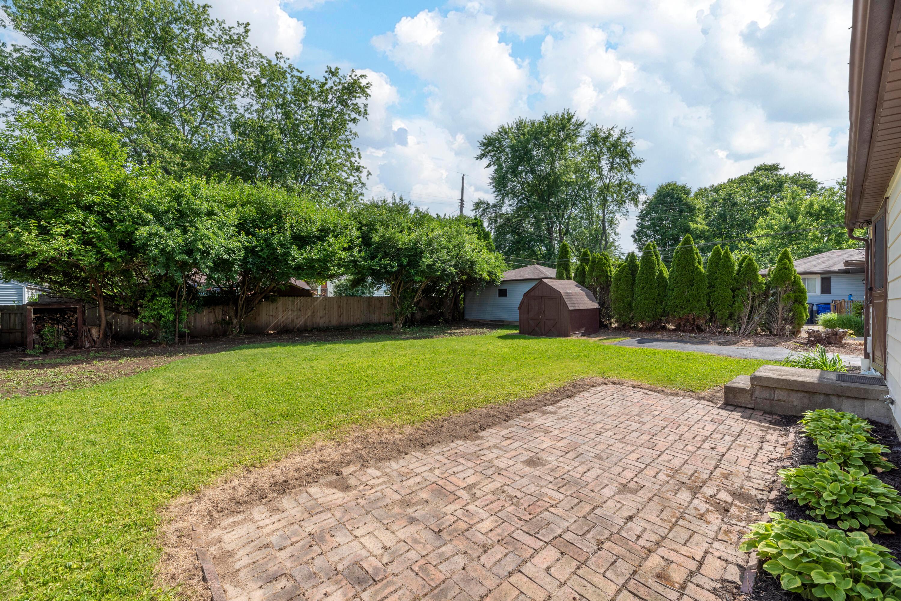 2434 Woodstock Road Columbus, OH 43221 - Photo 39 of 51 MAR_9029