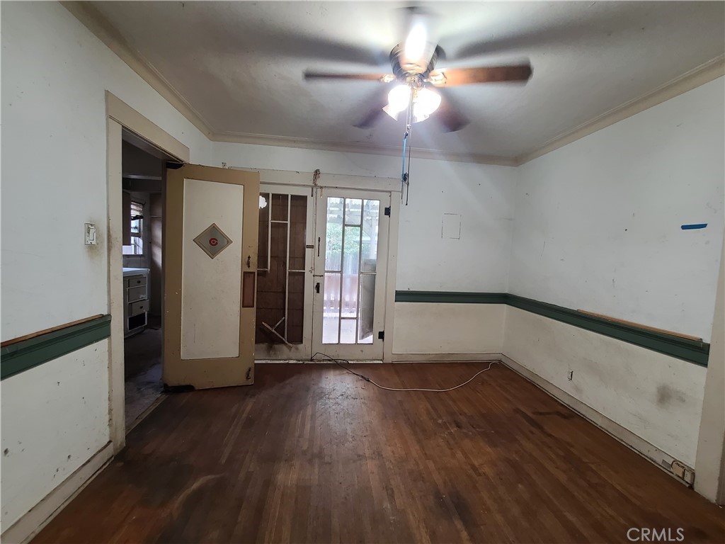 1148 Locust Avenue Long Beach, CA 90813 - Photo 7 of 22 wooden floor in an empty room with a window