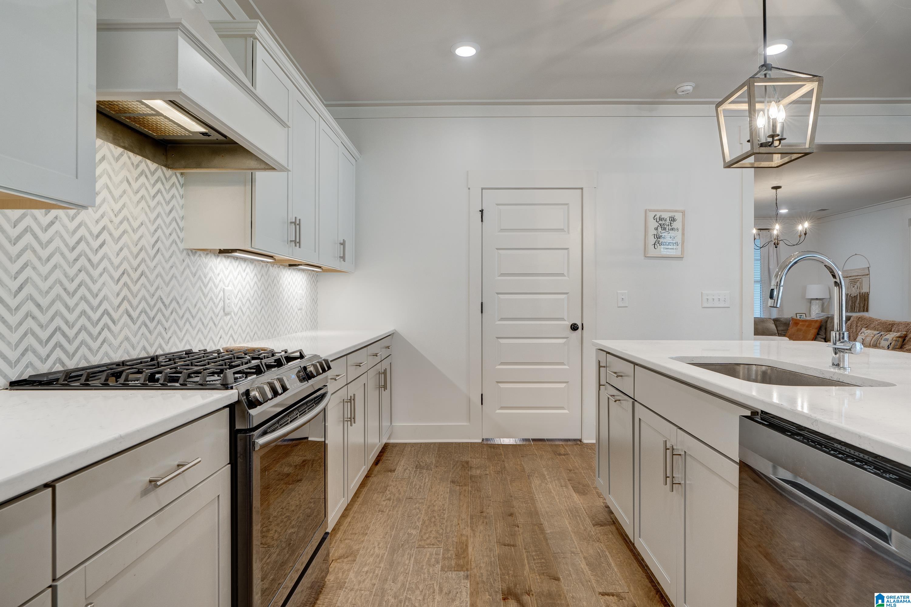 352 Turnberry Road Birmingham, AL 35244 - Photo 15 of 50