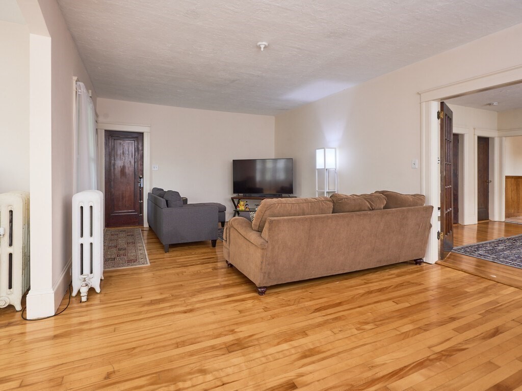 48-50 Sagamore Road Worcester, MA 01609 - Photo 6 of 33 Gallery Image 6