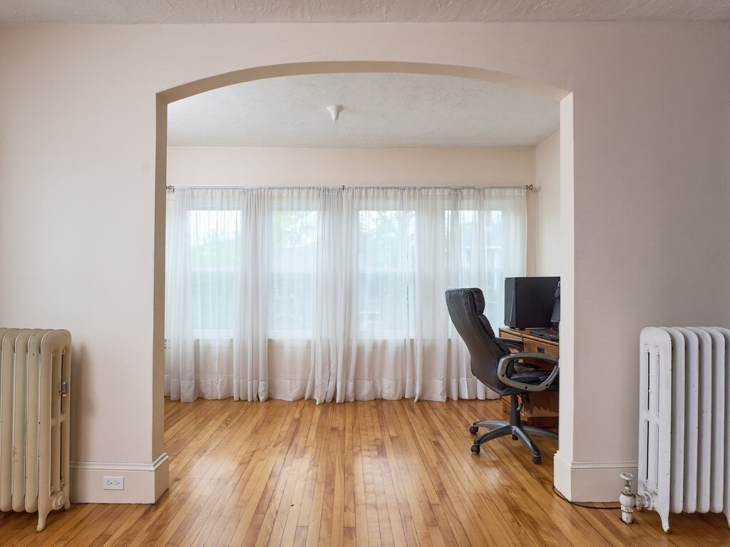 48-50 Sagamore Road Worcester, MA 01609 - Photo 7 of 33 Gallery Image 7