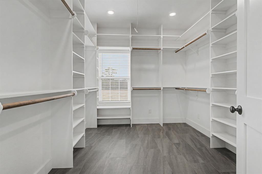 192 Riverside Drive Decatur, TX 76234 - Photo 20 of 32 a view of walk in closet with empty racks