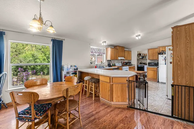 $399,900 | 2558 Grimm Road, Addy, WA 99101