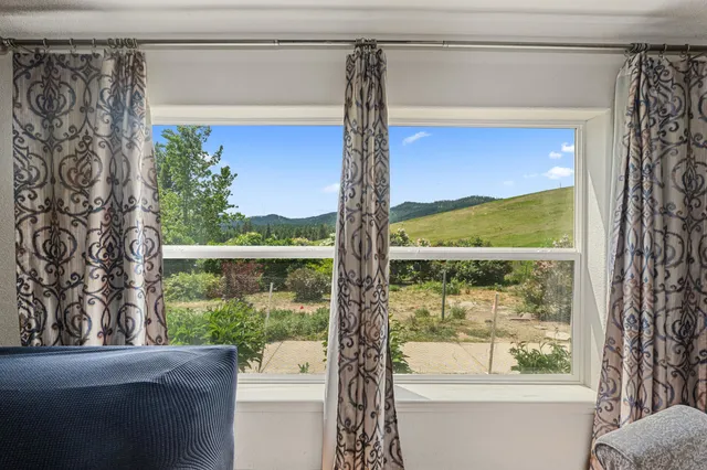 $399,900 | 2558 Grimm Road, Addy, WA 99101