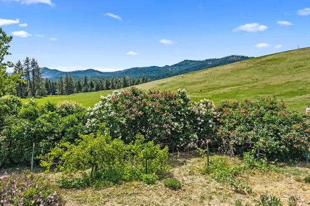 $399,900 | 2558 Grimm Road, Addy, WA 99101