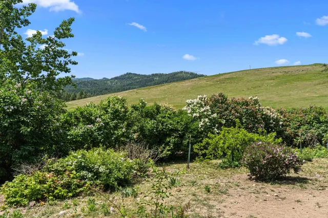 $399,900 | 2558 Grimm Road, Addy, WA 99101