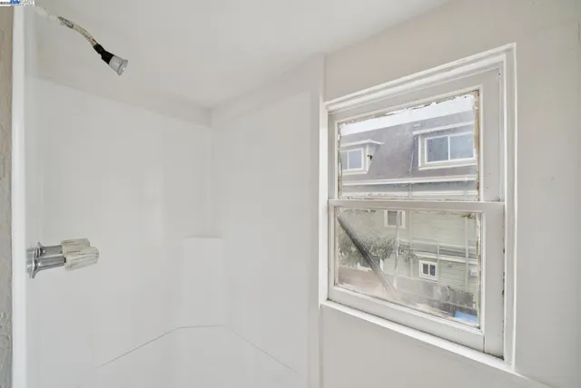 $890,000 | 1805 Eagle Avenue, Alameda, CA 94501