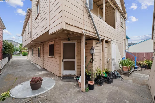 $890,000 | 1805 Eagle Avenue, Alameda, CA 94501