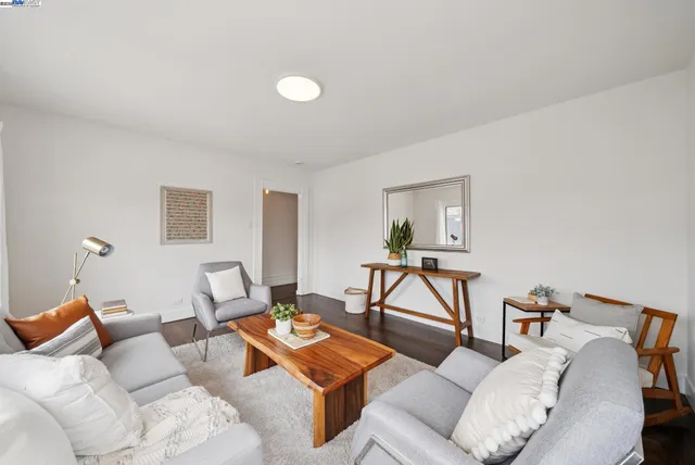 $890,000 | 1805 Eagle Avenue, Alameda, CA 94501