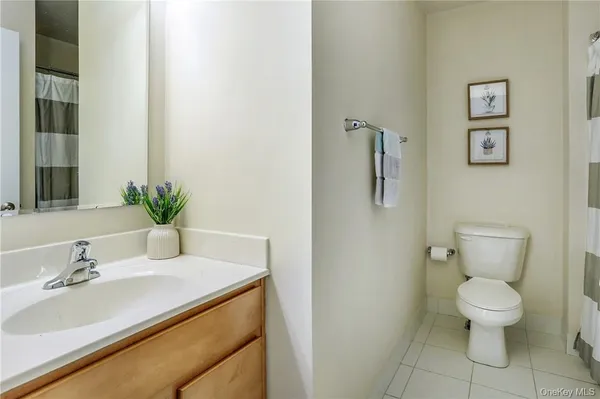 $4,100 | 297 West Post Road, White Plains, NY 10606