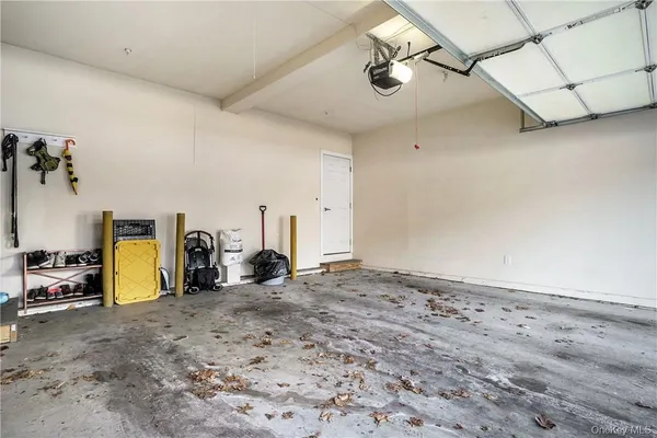 $4,100 | 297 West Post Road, White Plains, NY 10606