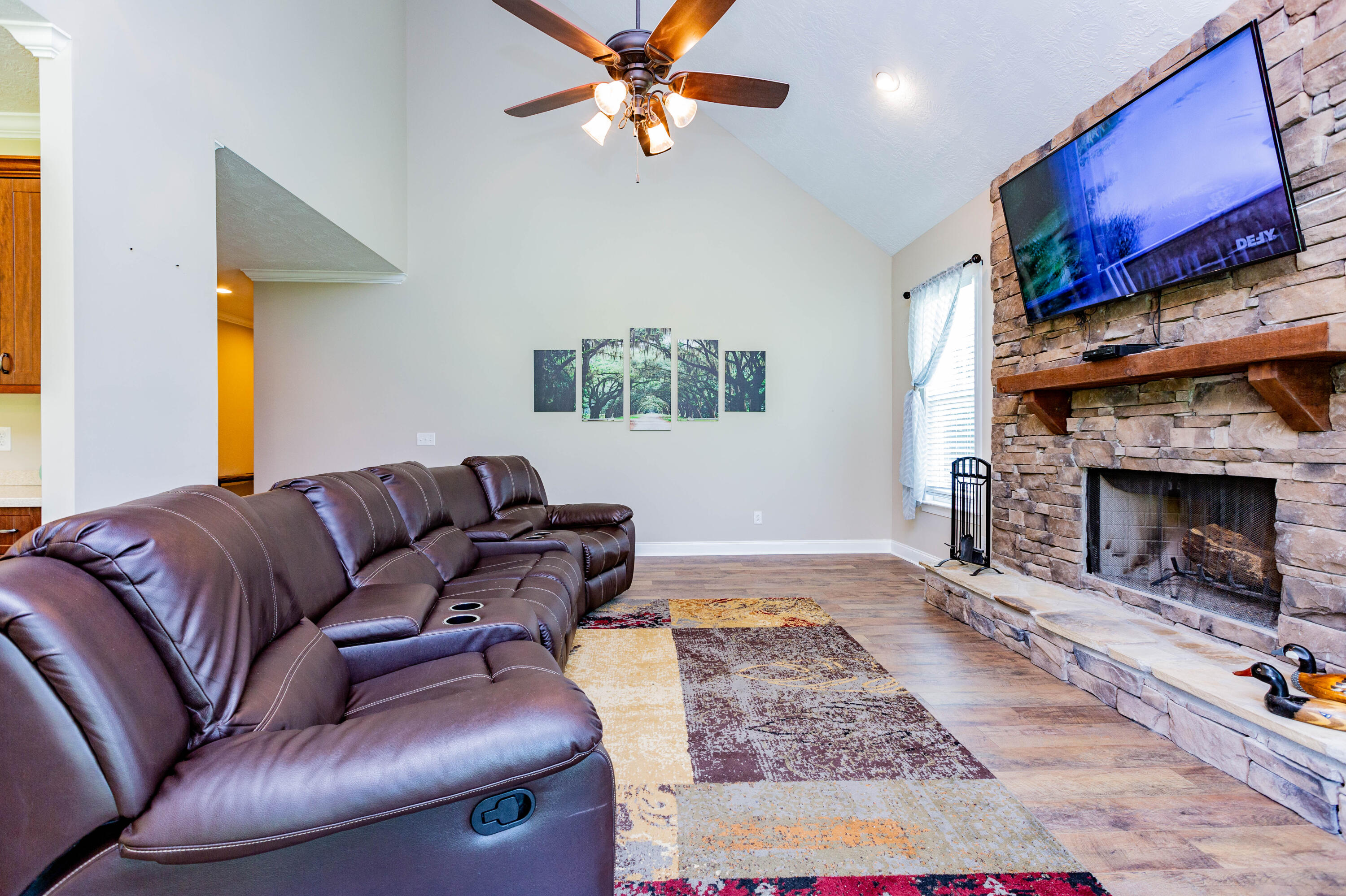 3306 Tom Bartles Road Appling, GA 30802 - Photo 12 of 39 Living Room