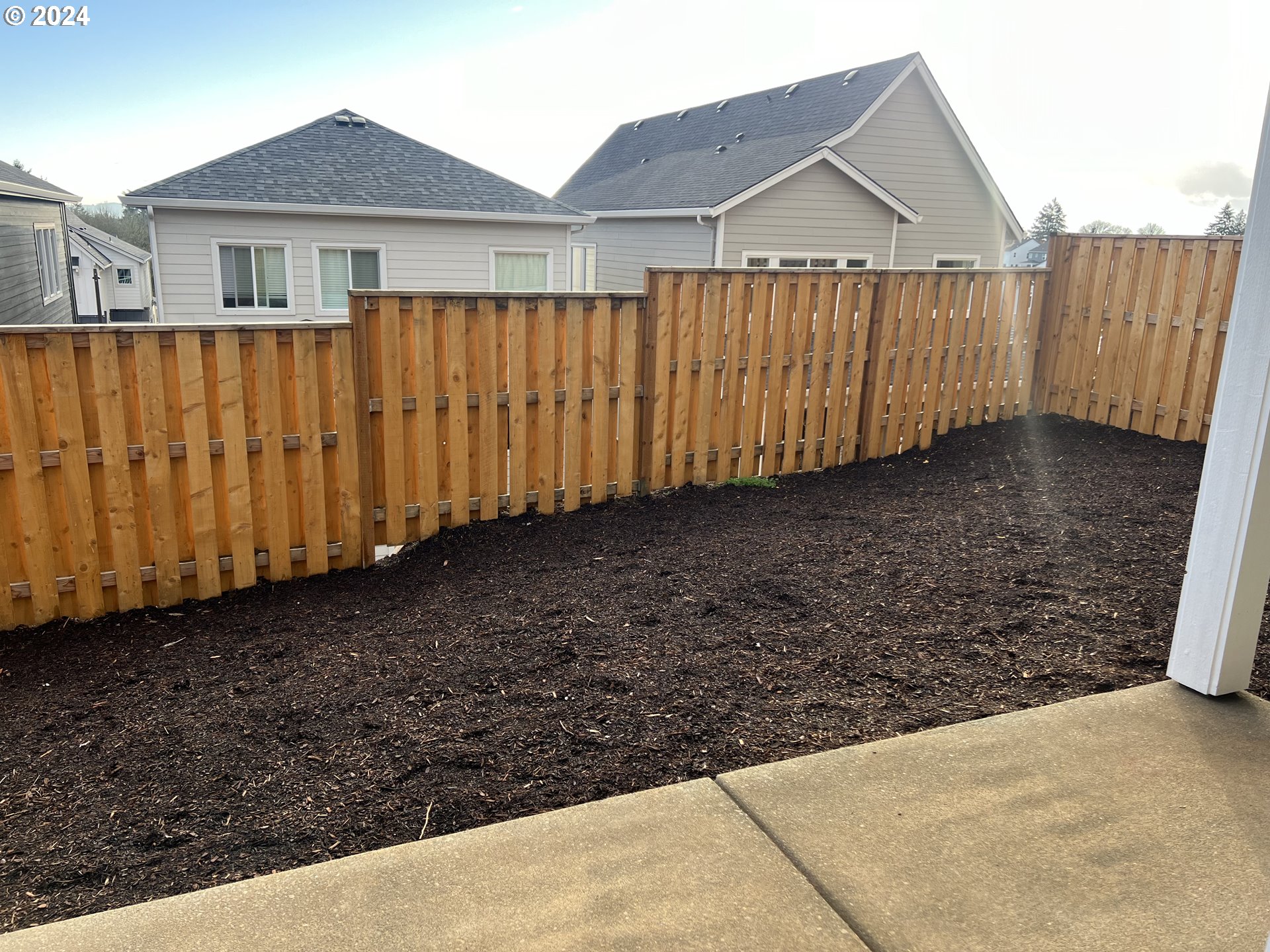 17930 Southwest Howlock Lane Beaverton, OR 97007 - Photo 3 of 14 Gallery Image 3