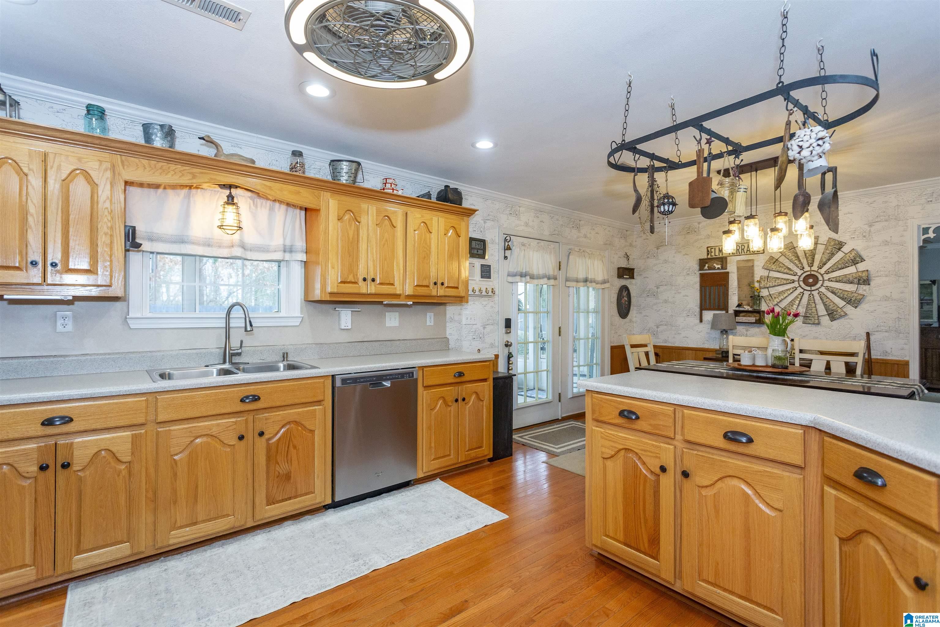 281 Perry Road Vincent, AL 35178 - Photo 14 of 62