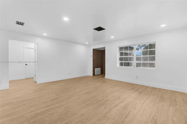 $560,000 | 4020 North 67th Avenue, Hollywood, FL 33024