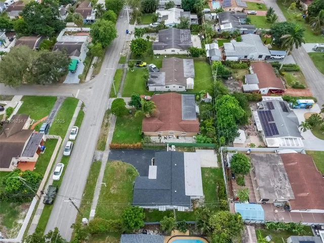 $560,000 | 4020 North 67th Avenue, Hollywood, FL 33024