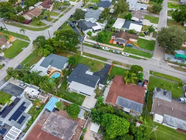 $560,000 | 4020 North 67th Avenue, Hollywood, FL 33024