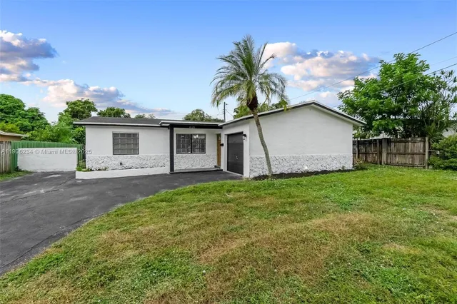 $560,000 | 4020 North 67th Avenue, Hollywood, FL 33024