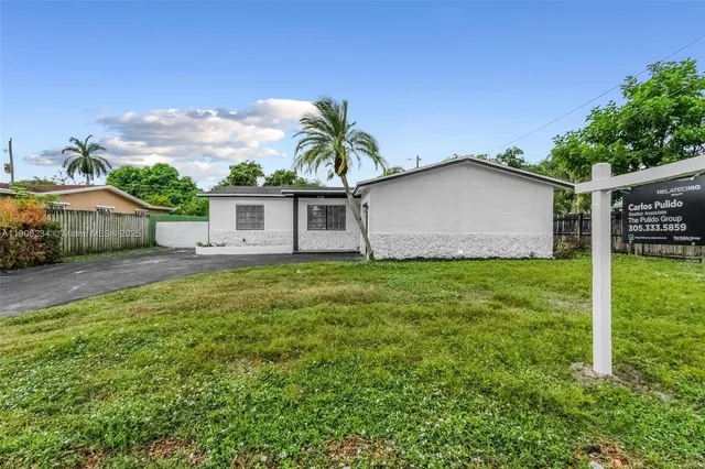 $560,000 | 4020 North 67th Avenue, Hollywood, FL 33024