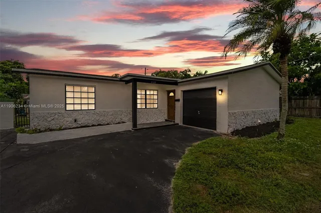 $560,000 | 4020 North 67th Avenue, Hollywood, FL 33024