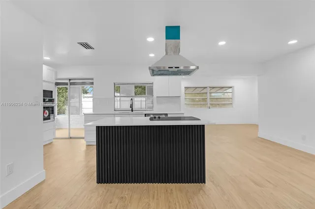 $560,000 | 4020 North 67th Avenue, Hollywood, FL 33024