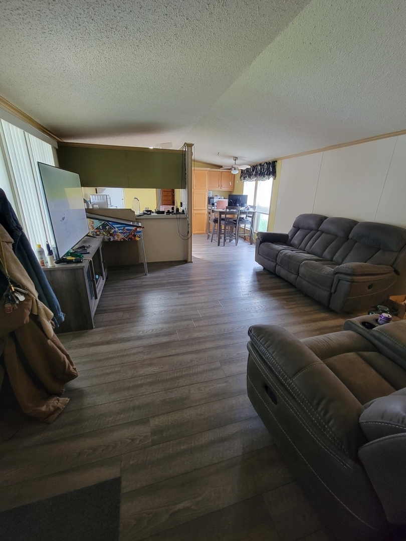 20 Swallow Lane, Unit 20SWAL Beecher, IL 60401 - Photo 6 of 22 Gallery Image 6