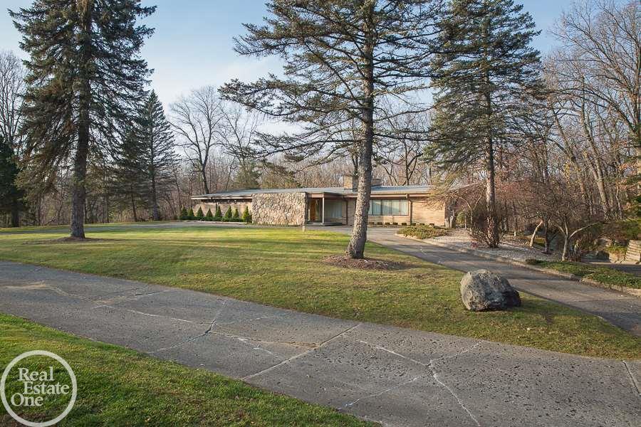 5820 North Rochester Road Rochester, MI 48306 - Photo 24 of 35