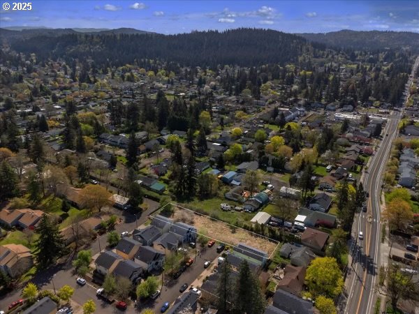 Southeast 137th Avenue Portland, OR 97236 - Photo 2 of 5 a view of a city