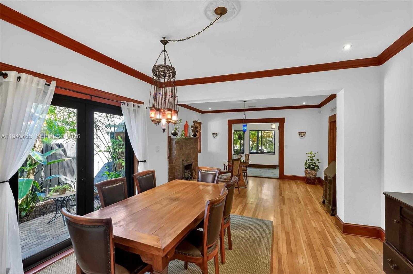 452 Southwest 21st Road Miami, FL 33129 - Photo 10 of 51