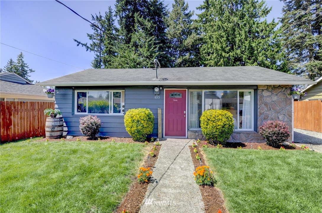 655 Redmond Avenue Northeast Renton, WA 98056 - Photo 1 of 30