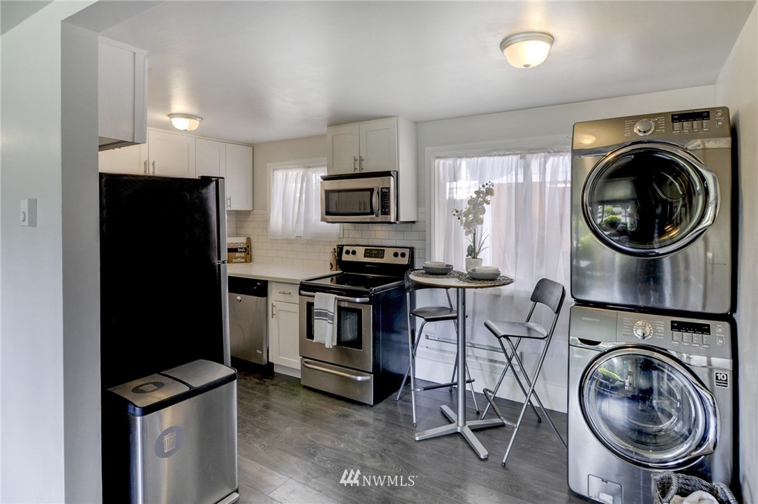 655 Redmond Avenue Northeast Renton, WA 98056 - Photo 14 of 30