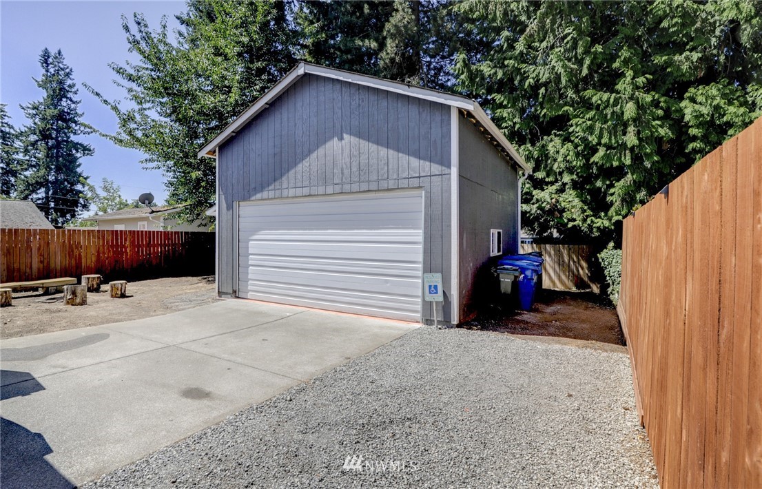 655 Redmond Avenue Northeast Renton, WA 98056 - Photo 25 of 30