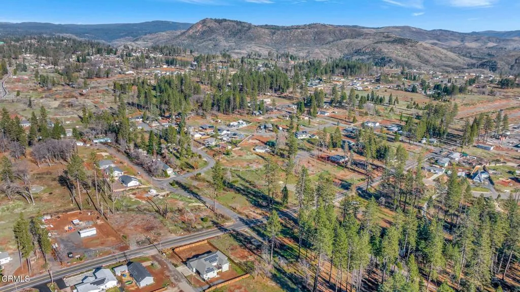 1584 Wagstaff Road Paradise, CA 95969 - Photo 31 of 33 a view of a city with a mountain