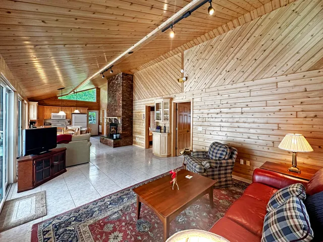 $525,000 | 374 East Van Buren Cove Road, St. David, ME 04773