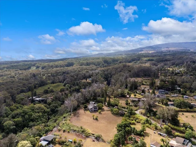 $2,200,000 | 1365 Piiholo Road, Makawao, HI 96768